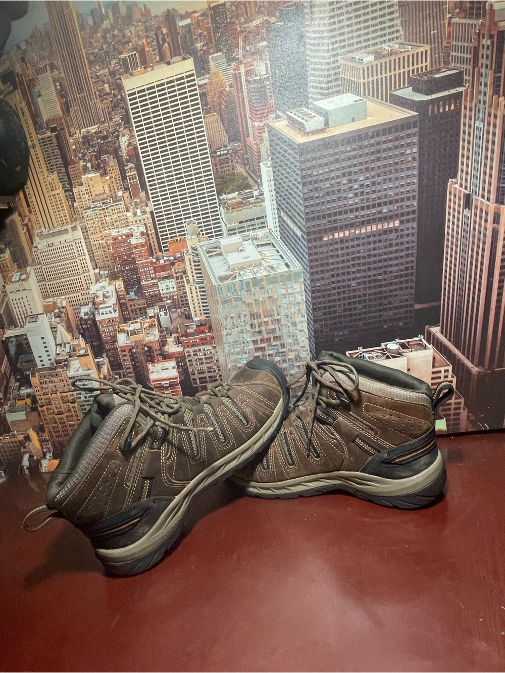 KEEN Men's Size 9 EE Utility Fint lI Waterproof Work Boots Brown